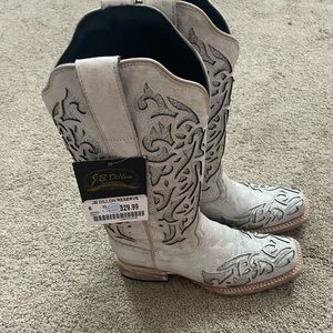 JB Dillon boots new with tags